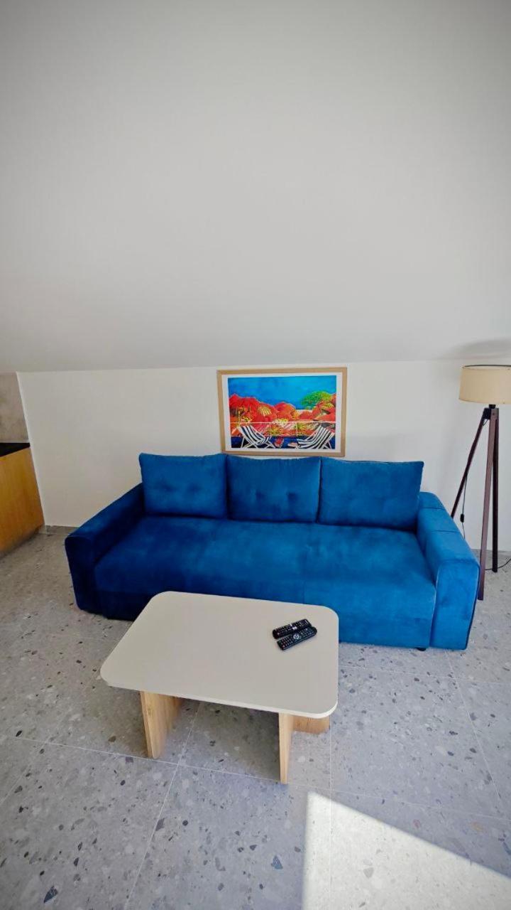 Apartment Bijela Buitenkant foto